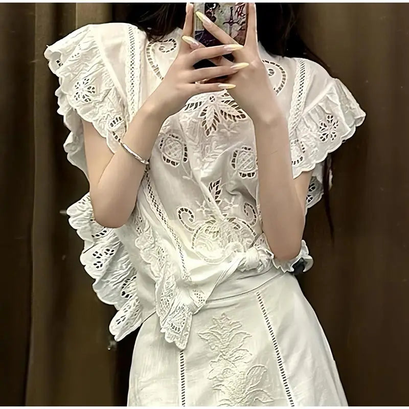 Women's Embroidery Vest Top Vintage Hollow Out Crew Neck Sleeveless Side Split Tank Summer Party Club Daily Matching Streetwear