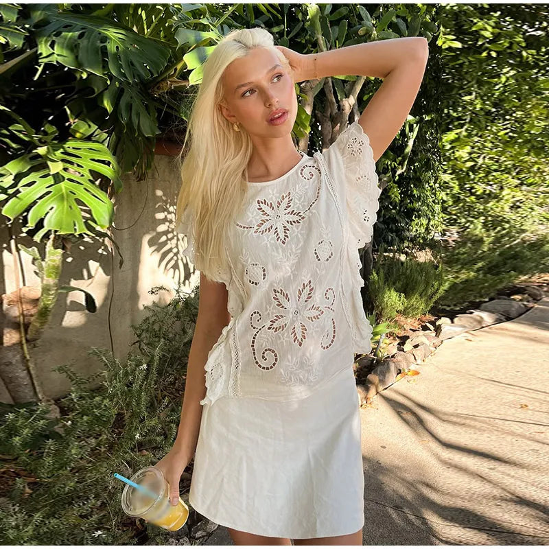 Women's Embroidery Vest Top Vintage Hollow Out Crew Neck Sleeveless Side Split Tank Summer Party Club Daily Matching Streetwear